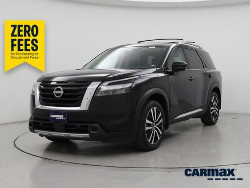 Black 2025 Nissan Pathfinder Platinum
