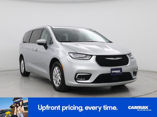 Silver 2023 Chrysler Pacifica Touring L