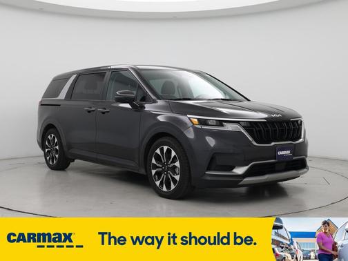 2023 Kia Carnival EX