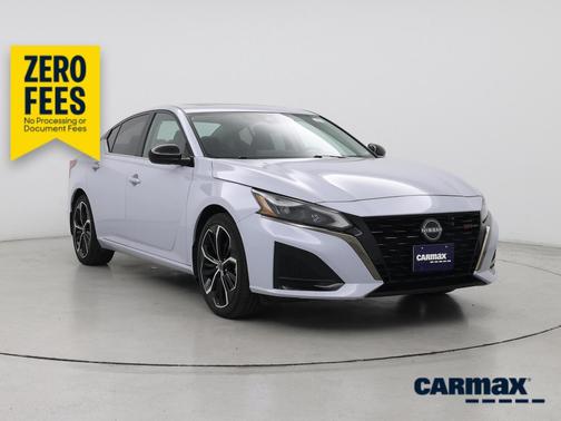 Gray 2023 Nissan Altima SR