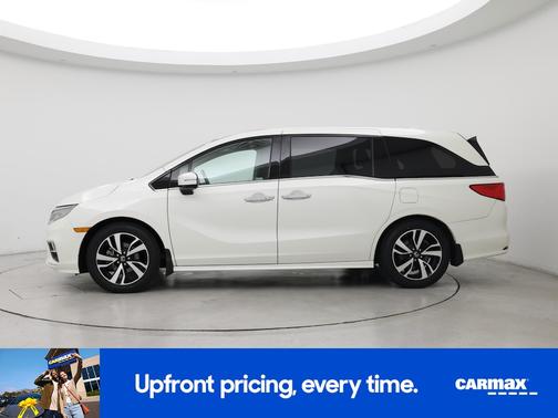 White 2019 Honda Odyssey Elite