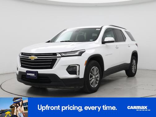 White 2023 Chevrolet Traverse LT Cloth