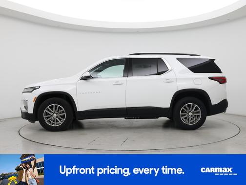 White 2023 Chevrolet Traverse LT Cloth