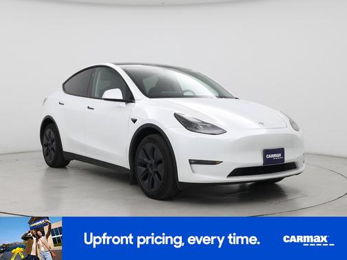 White 2024 Tesla Model Y Long Range