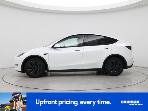 White 2024 Tesla Model Y Long Range