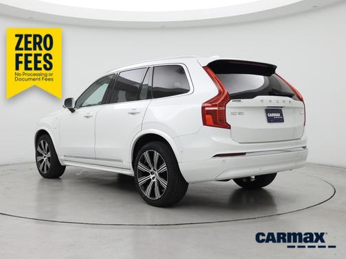 Pearl 2023 Volvo XC90 Recharge Plug-In Hybrid T8 Core Bright Theme