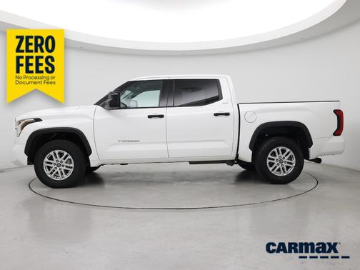 White 2022 Toyota Tundra SR5