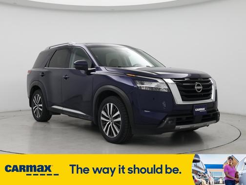 2022 Nissan Pathfinder Platinum