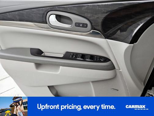 White 2015 Buick Enclave Premium