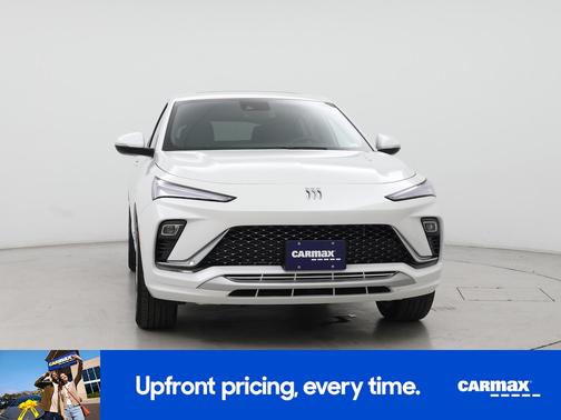 White 2024 Buick Envista Avenir