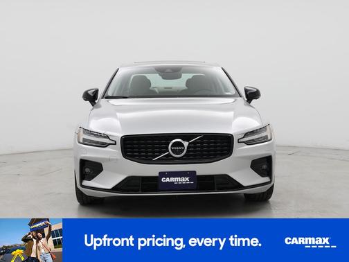 2022 Volvo S60 B5 Inscription