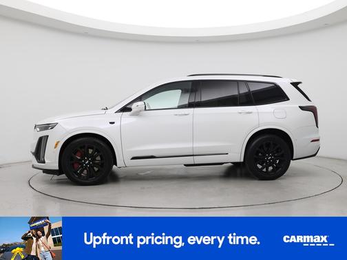 White 2023 Cadillac XT6 Premium Luxury