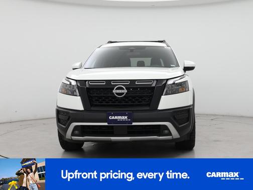 White 2025 Nissan Pathfinder Rock Creek