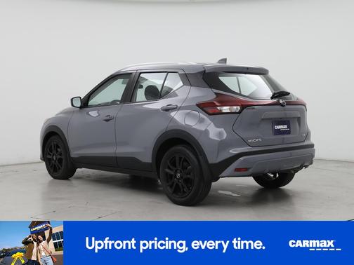 Gray 2024 Nissan Kicks SV