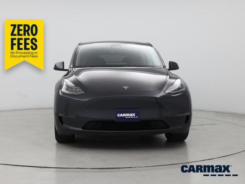 Gray 2024 Tesla Model Y Long Range