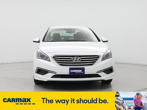 2017 Hyundai SONATA SE