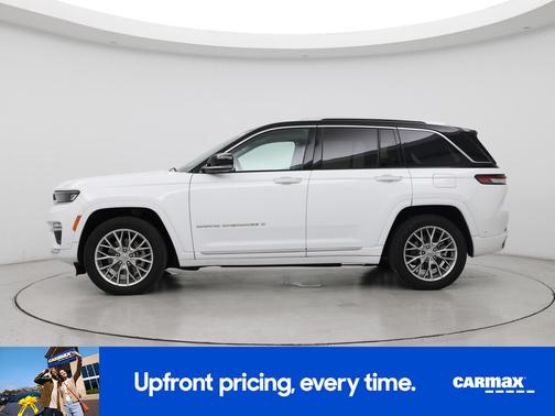 White 2022 Jeep Grand Cherokee Summit