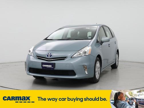 2014 Toyota Prius v Three