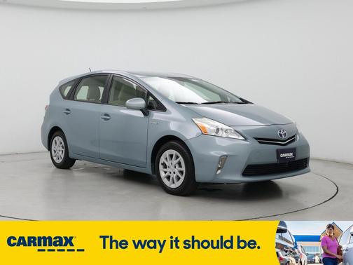 2014 Toyota Prius v Three