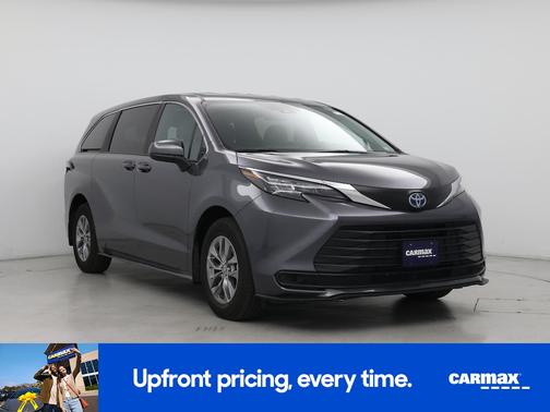 Gray 2025 Toyota Sienna LE