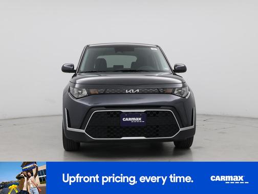 Gray 2024 Kia Soul LX
