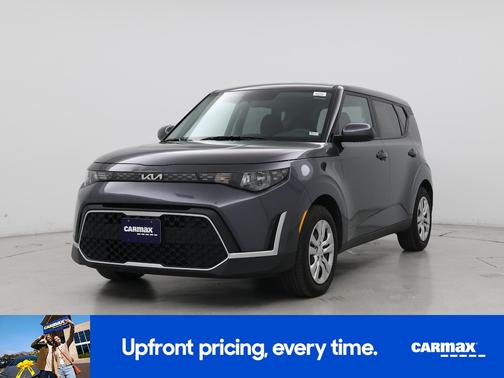Gray 2024 Kia Soul LX
