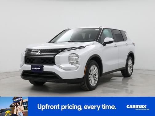 2024 Mitsubishi Outlander ES