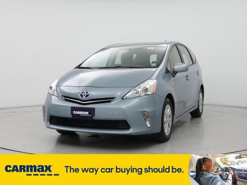 2014 Toyota Prius v Three