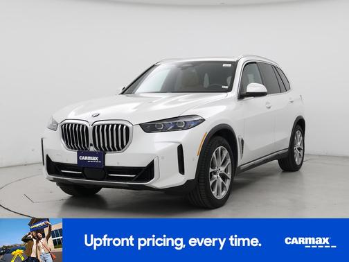 White 2025 BMW X5 xDrive40i