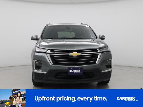 Green 2023 Chevrolet Traverse LT Cloth