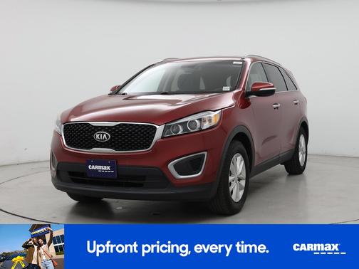 Red 2016 Kia Sorento LX