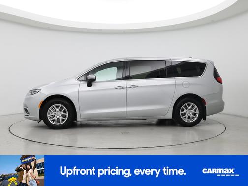2023 Chrysler Pacifica Touring