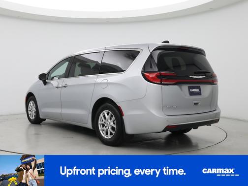 2023 Chrysler Pacifica Touring