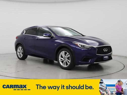 2017 INFINITI QX30