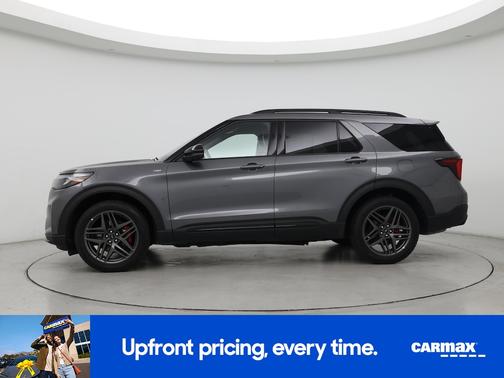 Gray 2025 Ford Explorer ST-Line