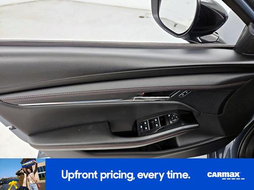 2025 Mazda Mazda3 Carbon Edition