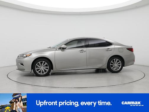 2016 Lexus ES 300h 