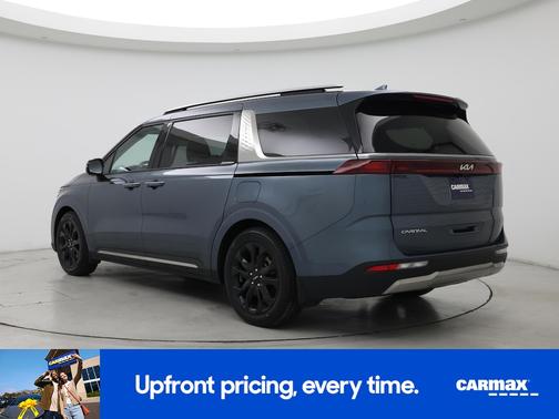 2023 Kia Carnival SX