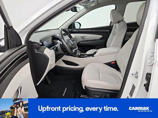 White 2022 Hyundai TUCSON SEL