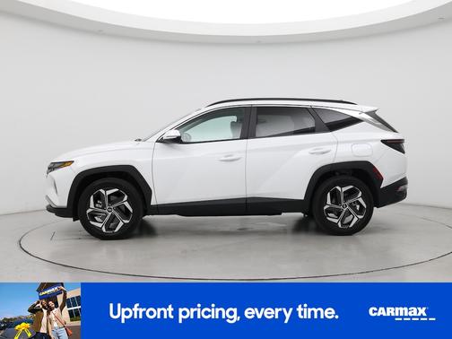White 2022 Hyundai TUCSON SEL