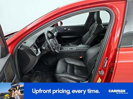 2019 Volvo S60 T6 Momentum