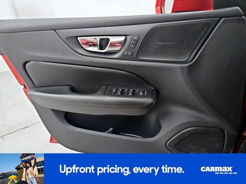 2019 Volvo S60 T6 Momentum