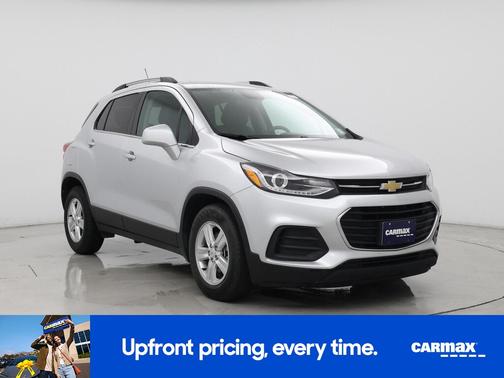 Silver 2017 Chevrolet Trax LT