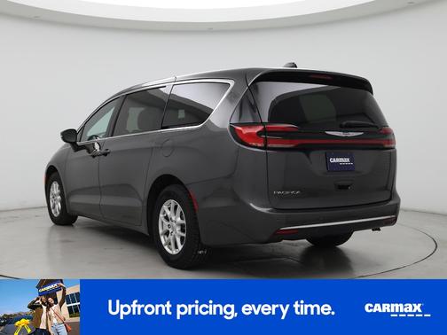 2023 Chrysler Pacifica Touring