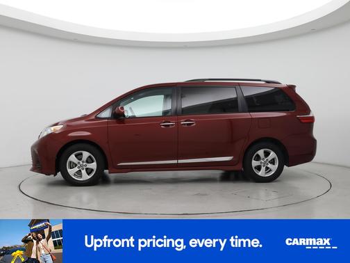2020 Toyota Sienna LE