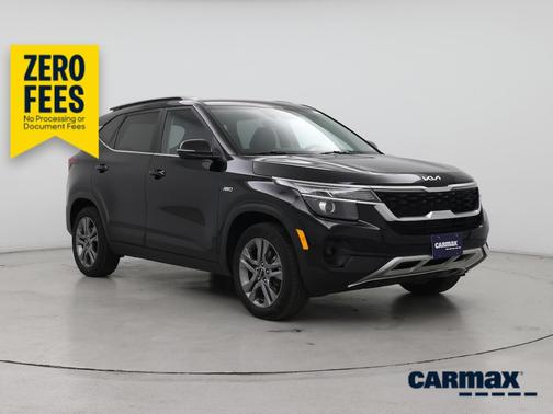 Black 2023 Kia Seltos S