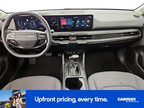 White 2025 Kia K4 EX