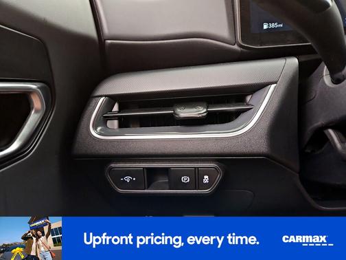 White 2025 Kia K4 EX