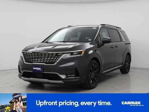 Gray 2023 Kia Carnival SX