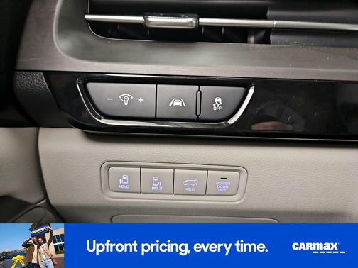 Gray 2023 Kia Carnival SX